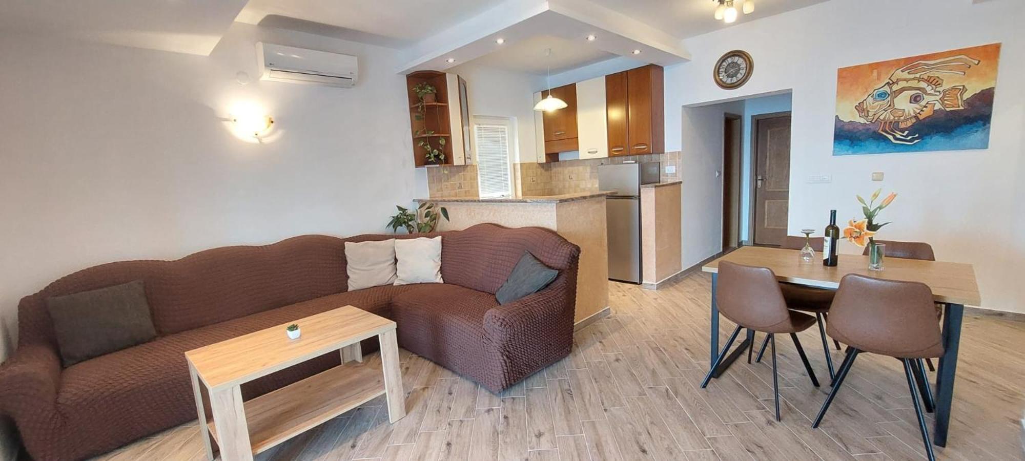 Adriatic - Apartment With Jacuzzi Sobra Bagian luar foto