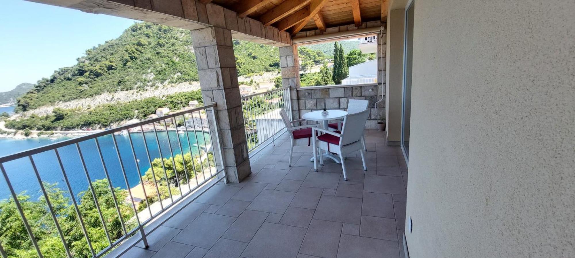 Adriatic - Apartment With Jacuzzi Sobra Bagian luar foto